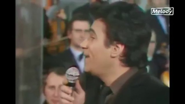 - Claude Nougaro (69)- la pluie fait des claquettes