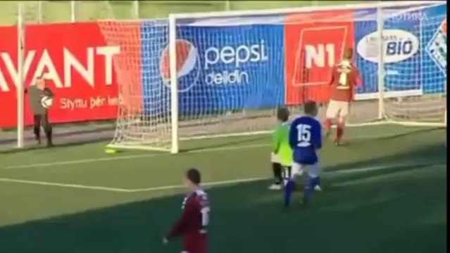 МОТИКА: Фудбалерите од ФК Стјарнан од Исланд се светски шампиони во креативни начини на прославување на головите