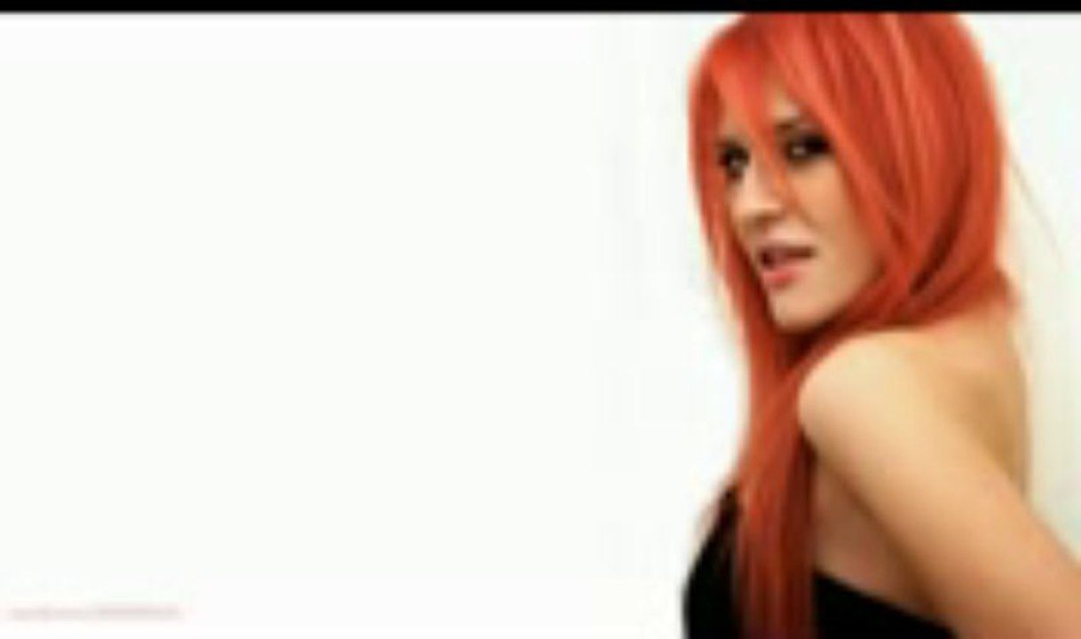 Zeynep Sağdaş - Yarım Kalanlara Rağmen www.seslidemola.com www.seslimehasret