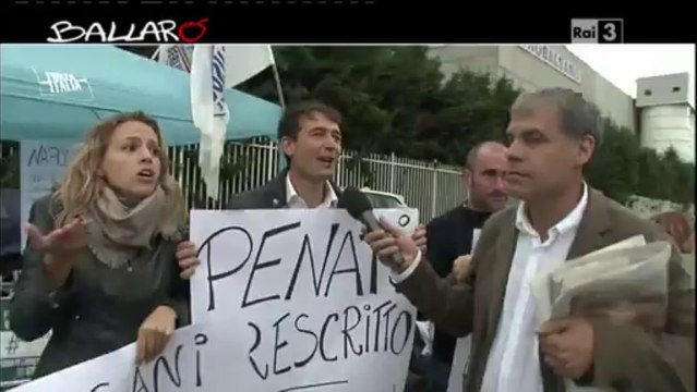 Ballarò: Il gazebo del Pdl davanti alla festa del Pd