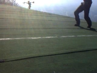 Steven s'envol en parapente