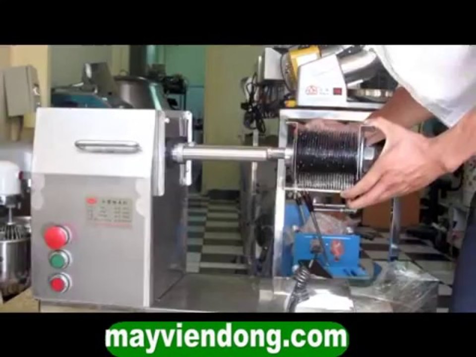 ▶ Máy thái thịt