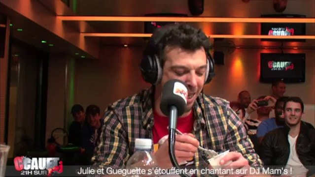 Julie et Gueguette s'étouffent en chantant sur DJ Mam's ! - C'Cauet sur NRJ