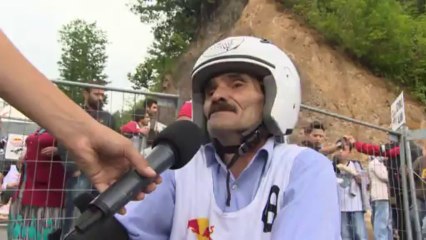 Course de voiture en bois