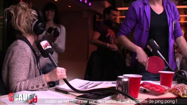 Justin se fait défoncer par des balles et une raquette de ping pong ! - C'Cauet sur NRJ