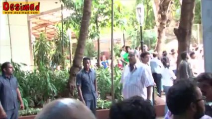 Madhuri Dixit's Father's Prayer Meet