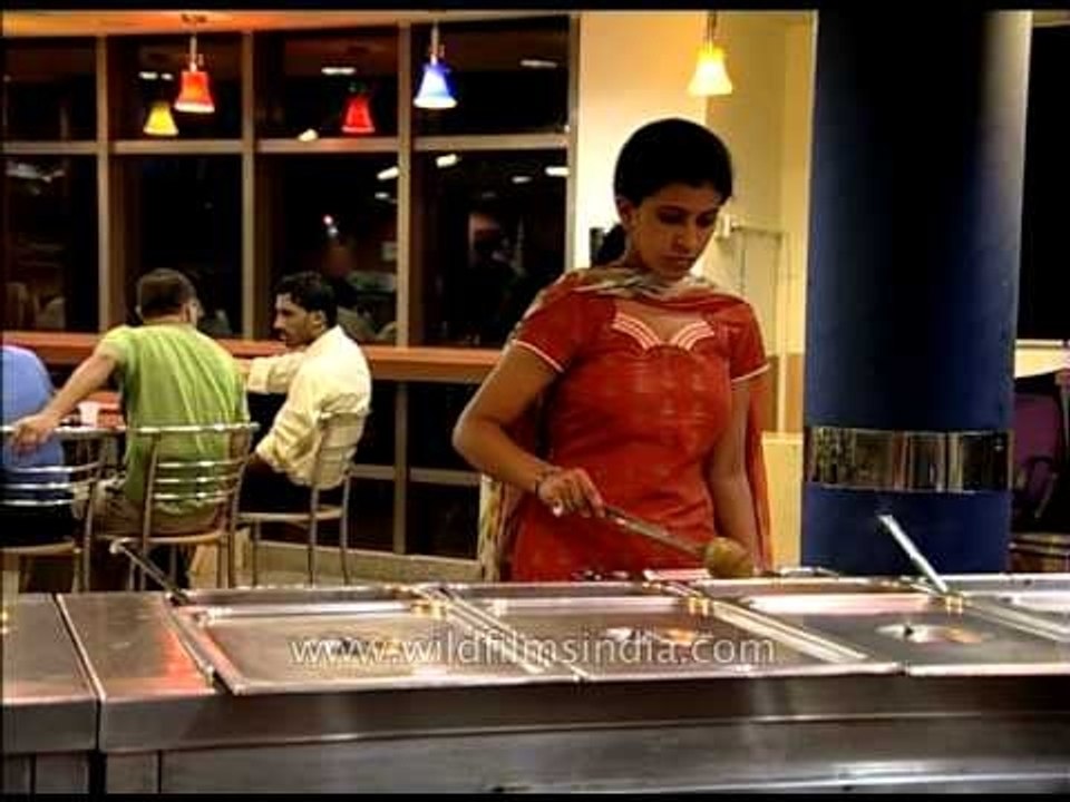 Indian outsourcing in action: BPO call centers at lunch break