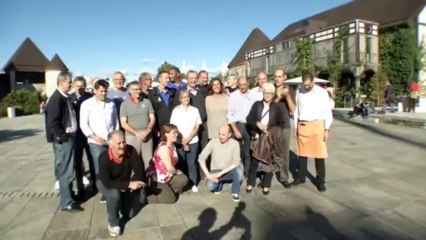 La Minute Inside - Vincent Collet et Boris Diaw rendent visite aux supporters présents à Ljubljana