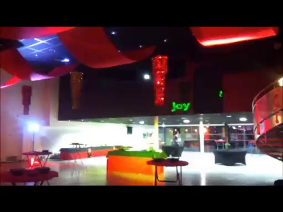 Show laser et tempête de neige