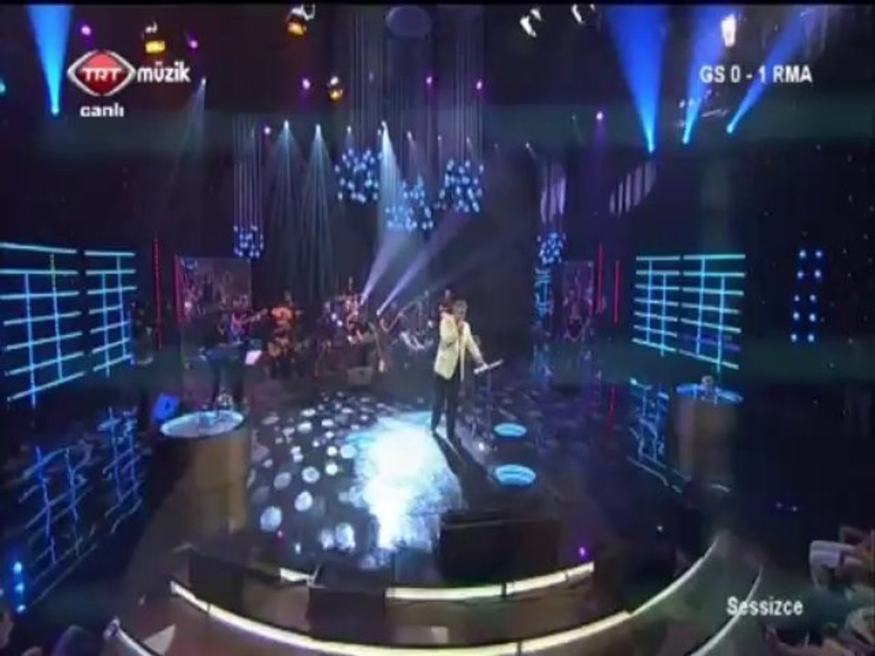 Cengiz Kurtoğlu ( Sessizce TRT 17 Eylül 1/4 )