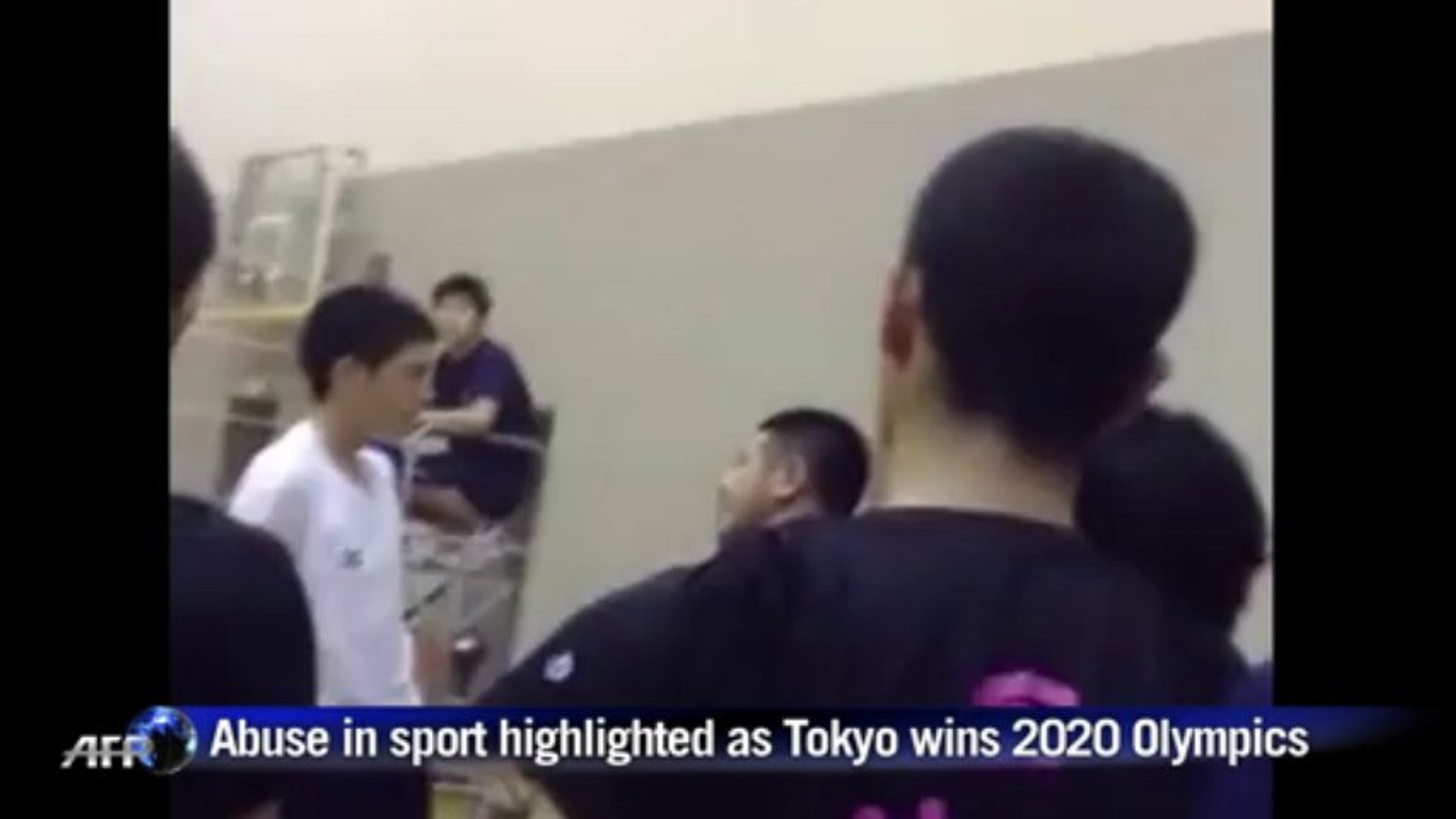 Japan sports teacher beats boy in YouTube video - video Dailymotion