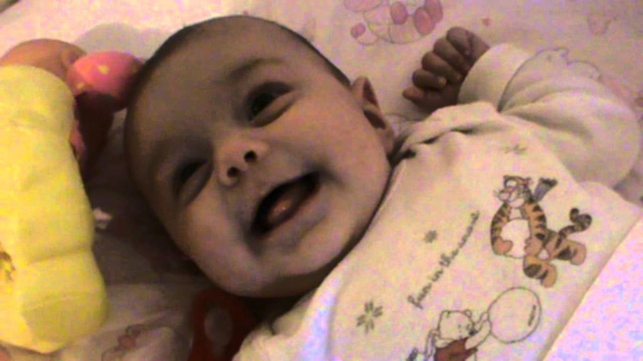 Ema se smije :)