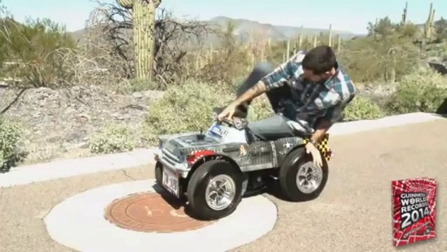 La plus petite voiture du monde! - Guinness World Records 2014