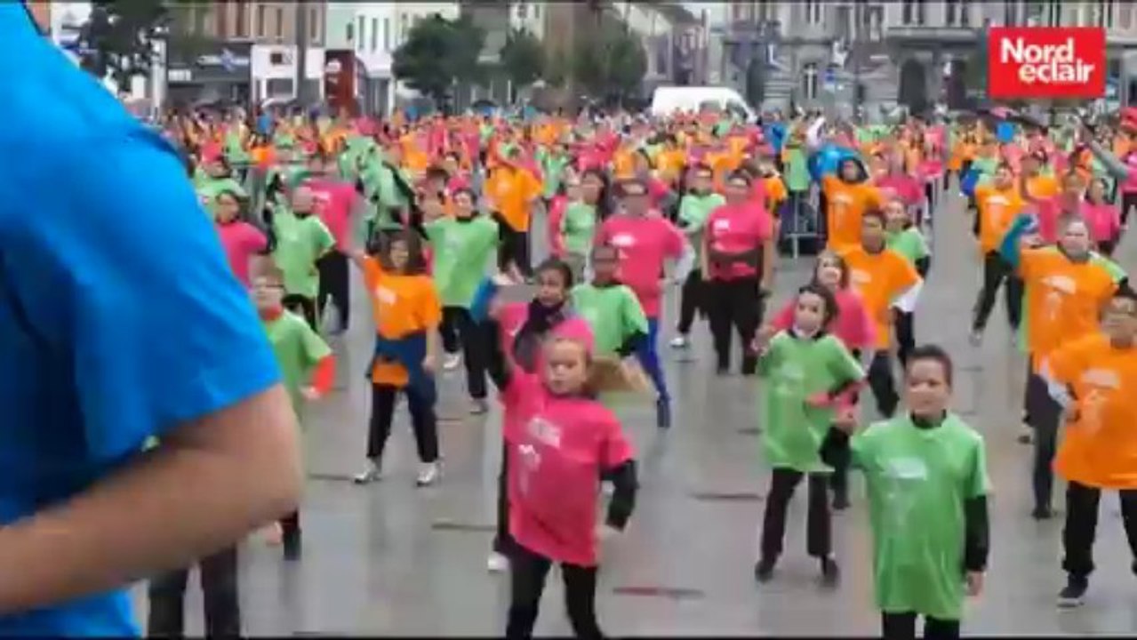 Tourcoing : un cours de zumba parvis St-Christophe