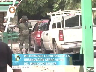 Militarizada entrada de la urbanización Cerro Verde de Baruta