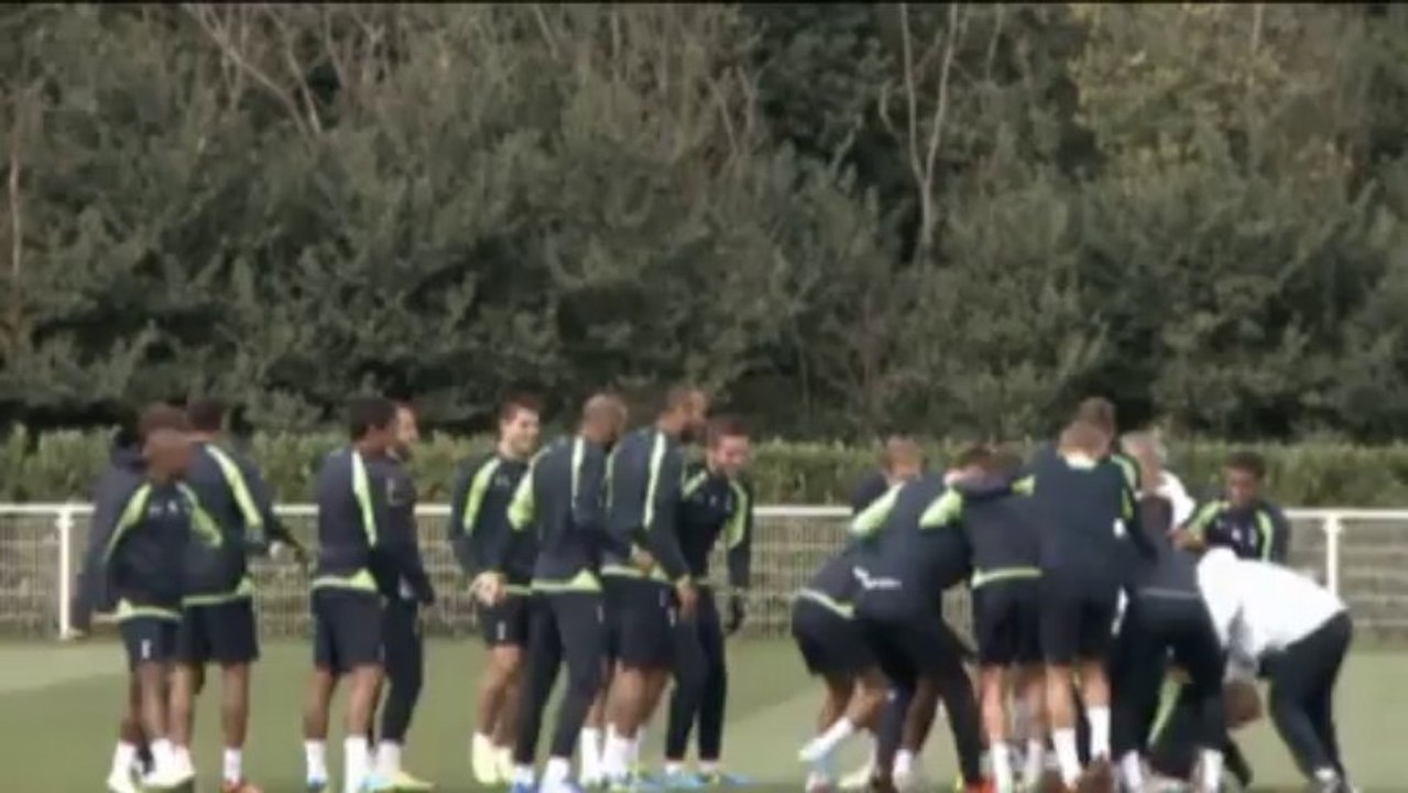 Holtby fliegt - ungewöhnliches Geburtstagsgeschenk bei Tottenham