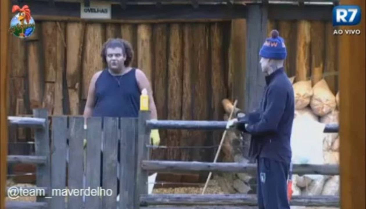Filé contando pro Mateus como Barbara caiu, manhça 18/09