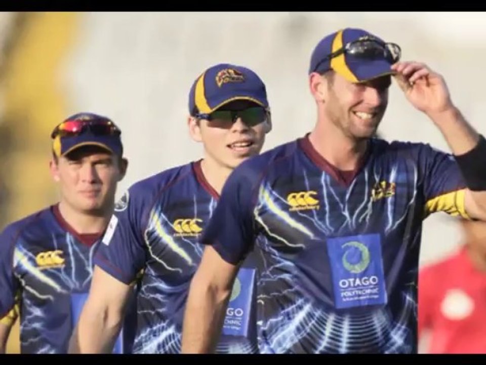 Volts stun Maroons to win CLT20 Qualifier