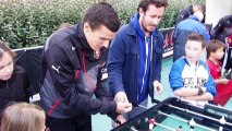 18/09/13 : Romain Danzé au baby-foot contre les supporters