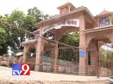 Tv9 Gujarat - Police raid Asaram’s Ahmedabad ashram, recovers crucial documents
