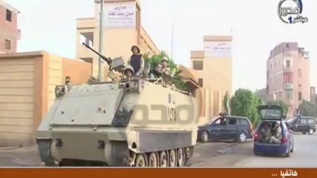 L'armée lance un assaut contre des islamistes près du Caire