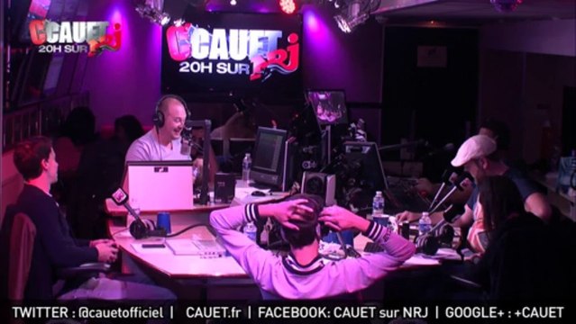 Un wesh se fait piéger au super jeu et défonce son pote ! - C'Cauet sur NRJ