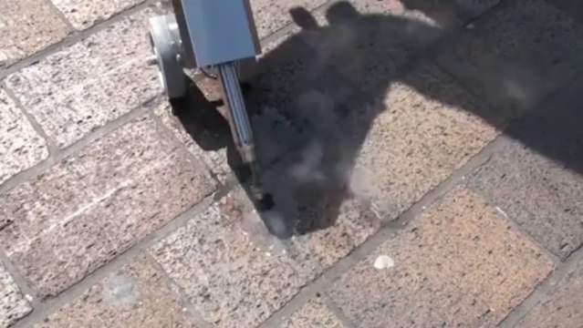 Gumwand - Chewing Gum Removal Machine from the Bubblegumman