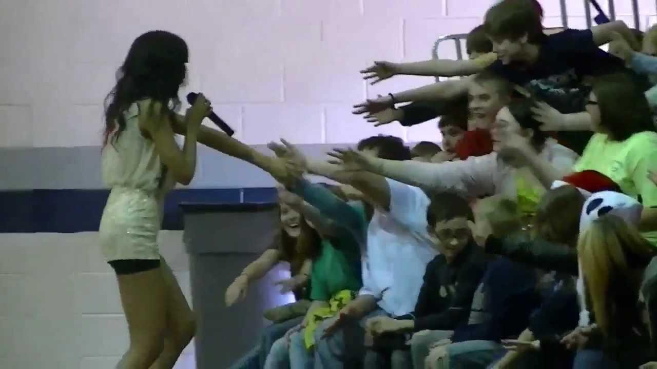 HCMS School Concert by Atlanta Pop Singer Lexi December 2012