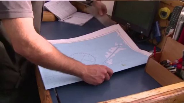 Le point du capitaine avant l'arrivée à Tuktoyaktuk © V.Hilaire/francetv nouvelles écritures/Thalassa/Tara Expéditions