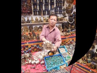 Sur la route du Népal : l'artisanat.