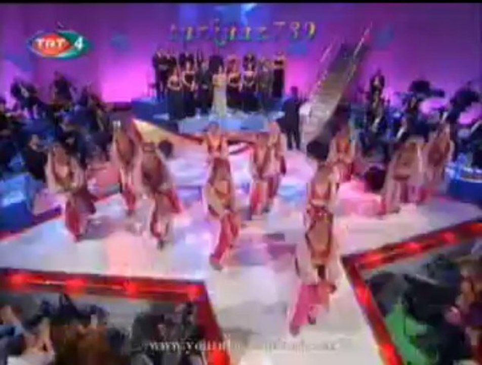 HACETEPE ÜNİVERSİTESİ HALK OYUNLARI TOPLULUĞU-Gemim Gidiyor Baştan