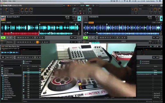 Short Scratch Session On The Native Instruments Traktor Kontrol S4