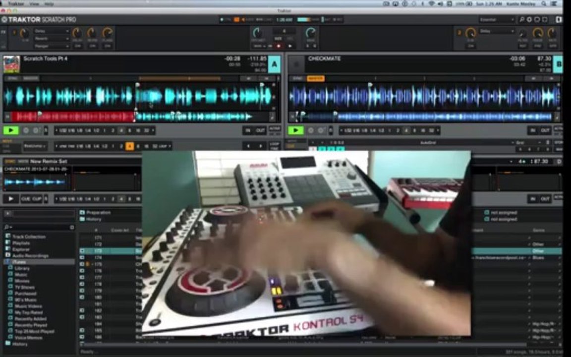 Short Scratch Session On The Native Instruments Traktor Kontrol S4