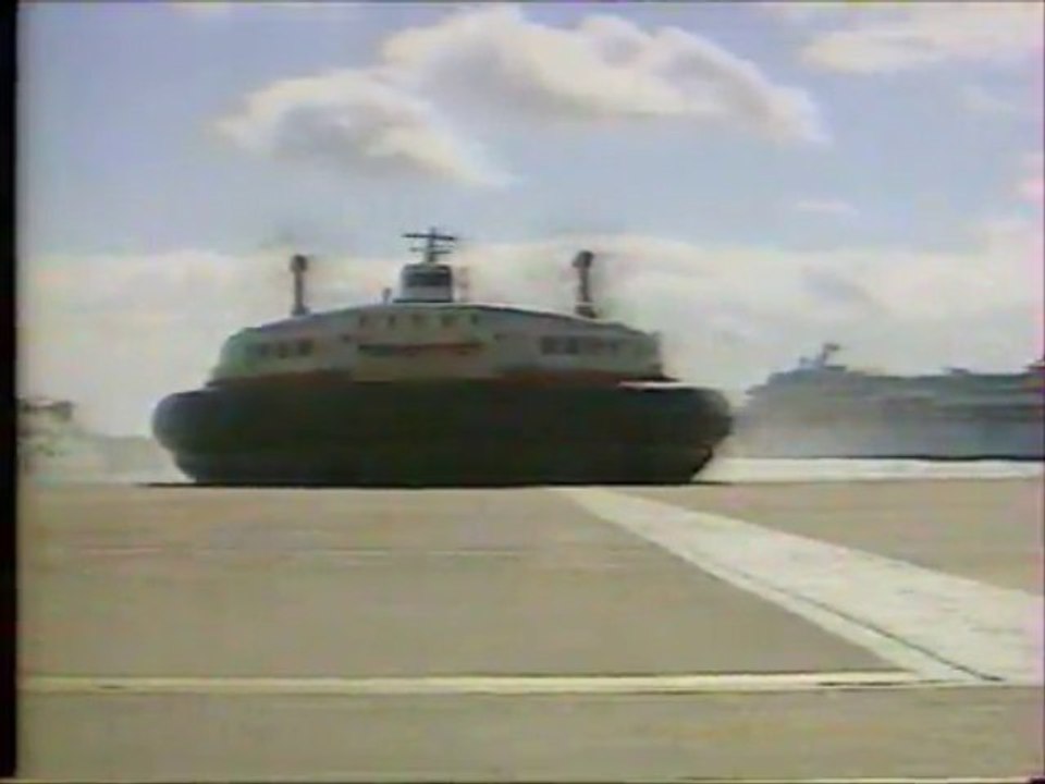 Hoverspeed SRN4 Hovercraft on French TV - October 2000
