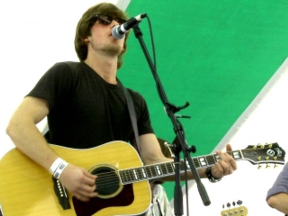 Hudson Moore - Cloudy Day (live)