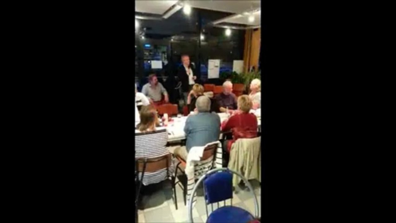 YCA Soirée 14 09  le sketch de Romain