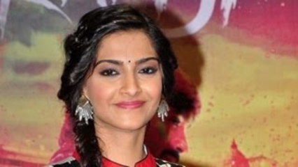 Fashion Diva Sonam Kapoor To Marry A Poor Guy ?