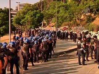 Протесты в Турции разгорелись снова