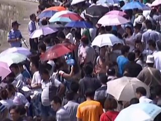 Китай: уникальная приливная волна на реке Цяньтан