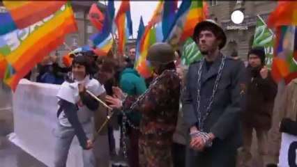 Suiza decide este domingo si mantiene el servicio...