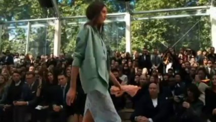 Christopher Bailey explains Burberry's Spring/Summer range
