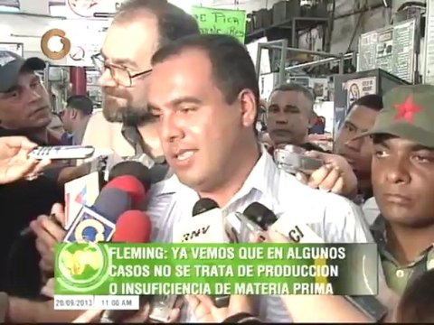Fleming: Detuvimos a cuatro terroristas de la economía que tenían acaparados productos de la cesta básica