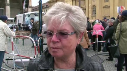 Alemania: Merkel tras los indecisos