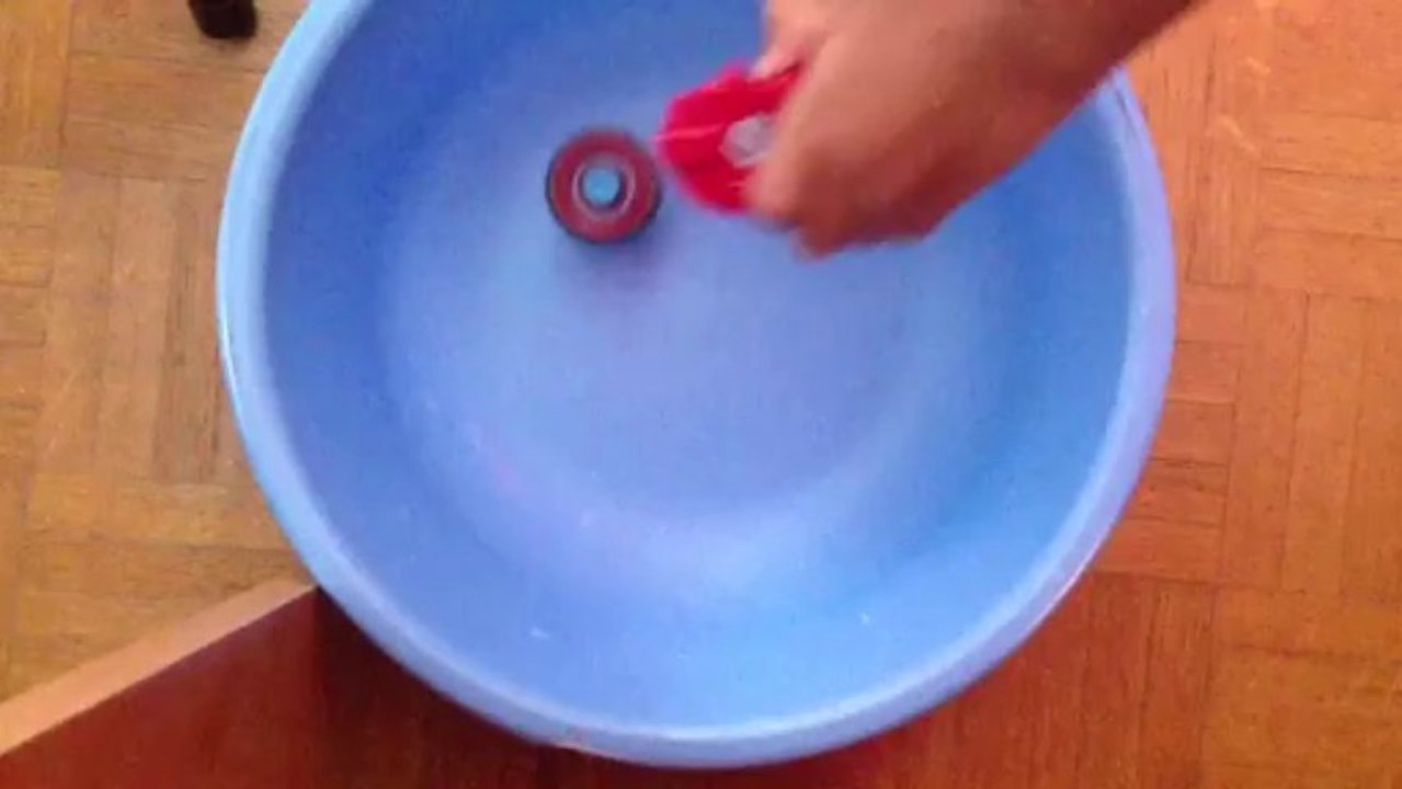 Beyblade Battles Toupies Perso : PoisonLacertaVSRockPegasus