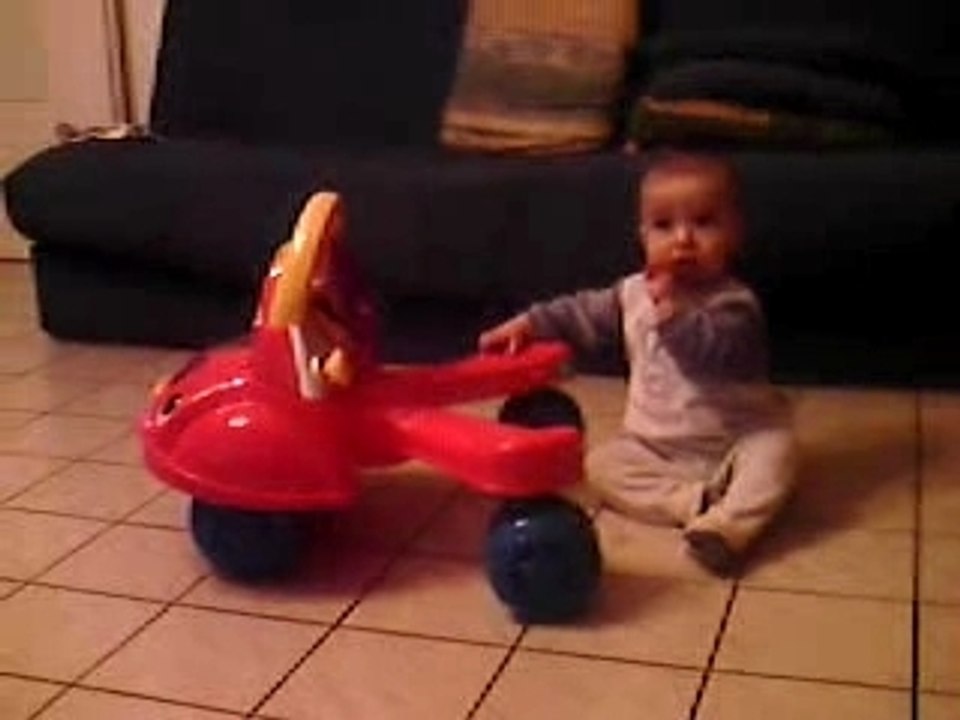 Benjamin et son trotteur avec rudy