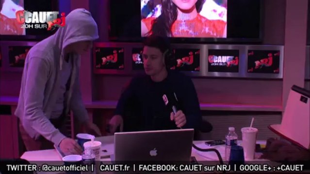 Amir perd ses sourcils, Gueguette gagne une moustache ! - C'Cauet sur NRJ