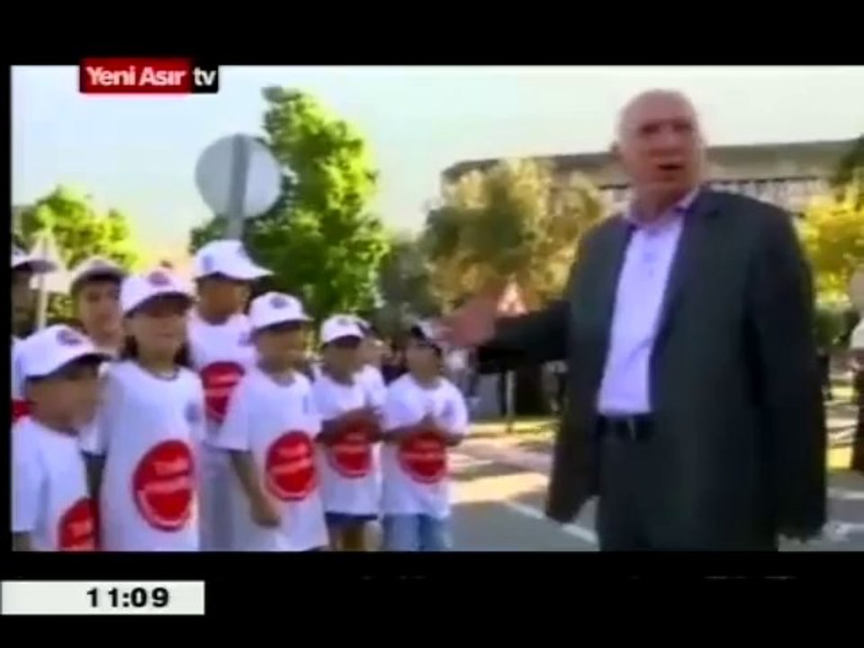 VİDEOHABER---- ALİAĞA'NIN BAŞKANI ÖMER TURGUT OĞUZ  "HİZMETE DEVAM" DEDİ