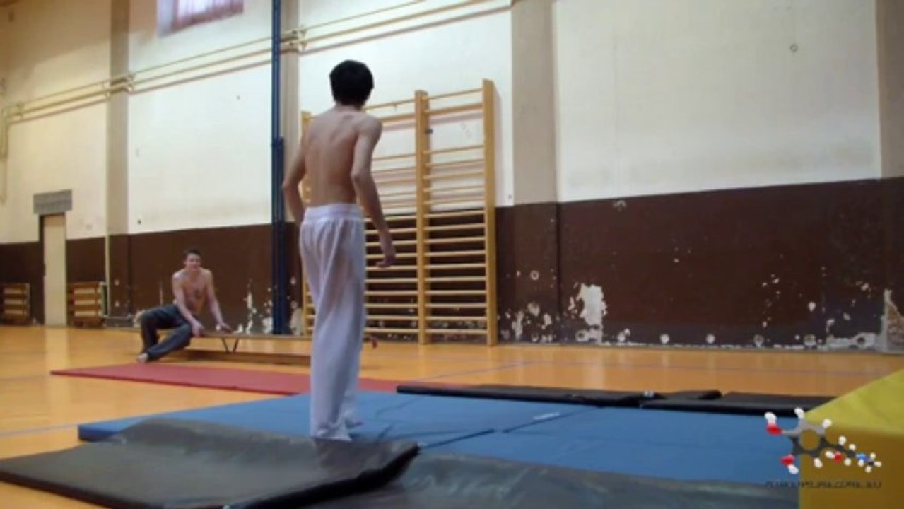 Corkscrew + slowmotion - 2012