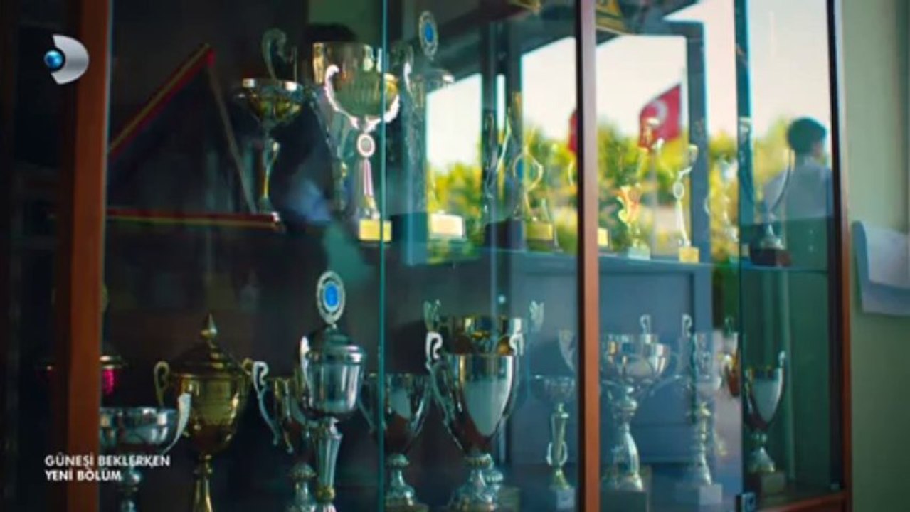 В Очакване на Слънцето ЕП.2 -2ч (БГ ПРЕВОД SMALLVILLE FILMS GROOPS) Следва