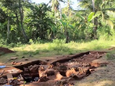 Nécropole médiévale d'Antsiraka Boira (Mayotte-Océan Indien), fouille archéologique de Mai 2013